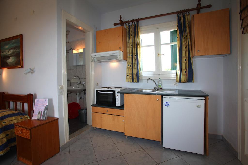 Alexandros Rooms & Studios Skopelos Kamer foto
