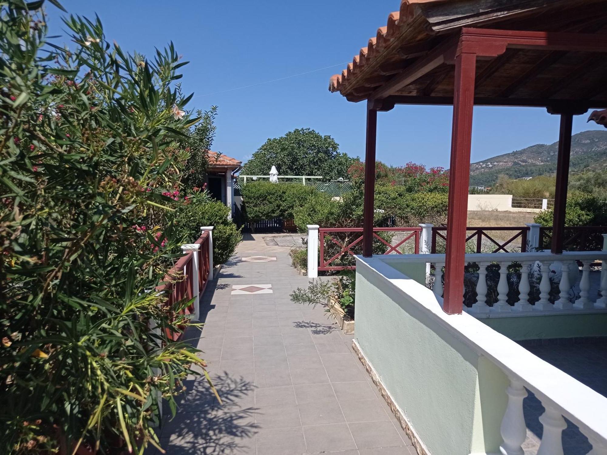 Alexandros Rooms & Studios Skopelos Buitenkant foto