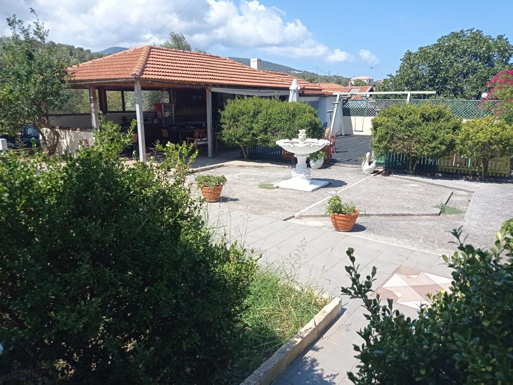 Alexandros Rooms & Studios Skopelos Buitenkant foto